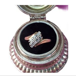 Vintage 10 gold diamond ring sz 6 3/4  cluster